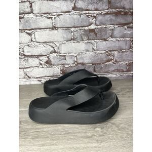 Crocs Getaway Black Rubber Platform FlipFlops Beach Sandals Women Sz 10M US/41EU